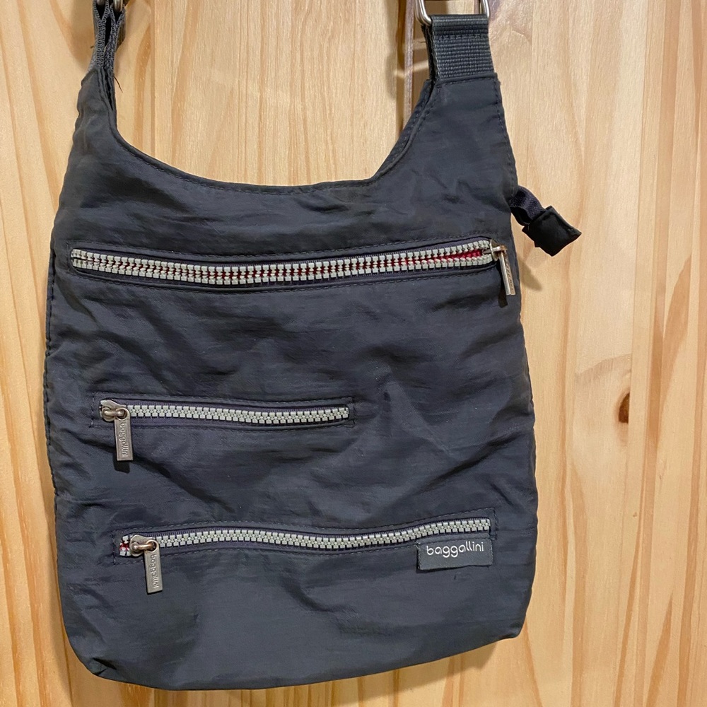 Grey Baggallini Crossbody